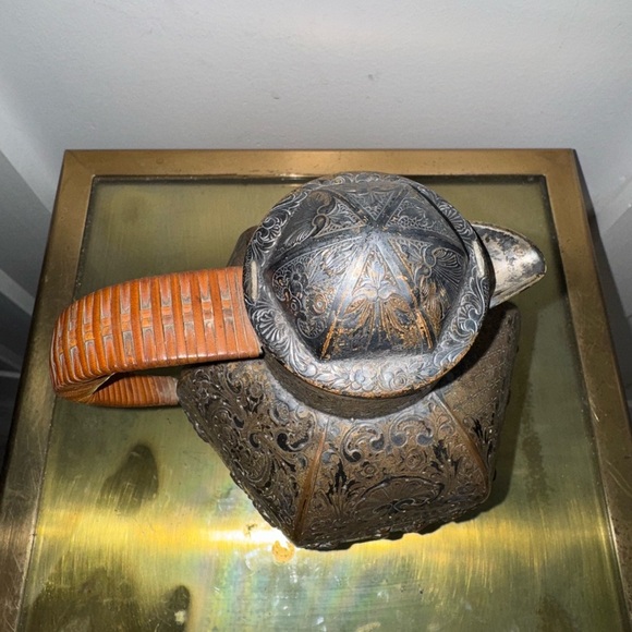 Antique E G Webster Silver Plate Copper Repousse Engraved Teapot Rattan Handle - Picture 3 of 8